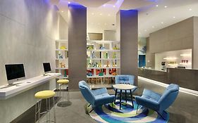 Holiday Inn Express Jakarta Wahid Hasyim By Ihg
